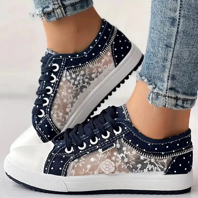 CARO | Zapatillas Elegantes para Mujer con Detalles Florales